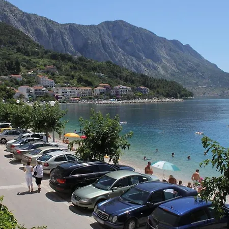 Apartment Apartments By The Sea Podgora, Makarska - 6780 Podgora