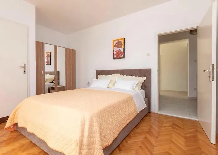 Apartments By The Sea Podgora - Makarska - 6780 Podgora (Split-Dalmatia)
