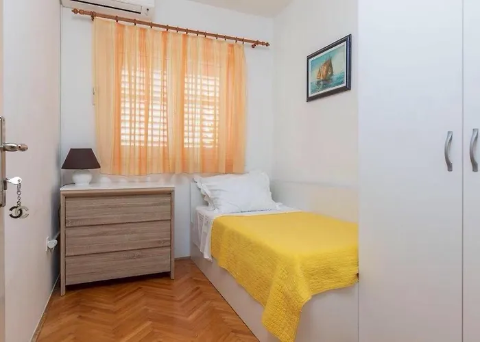 Apartments By The Sea Podgora - Makarska - 6780 * Podgora (Split-Dalmatia)
